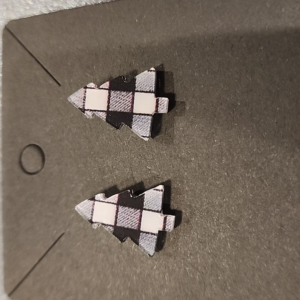 Black and white buffalo plaid christmas tree earrings